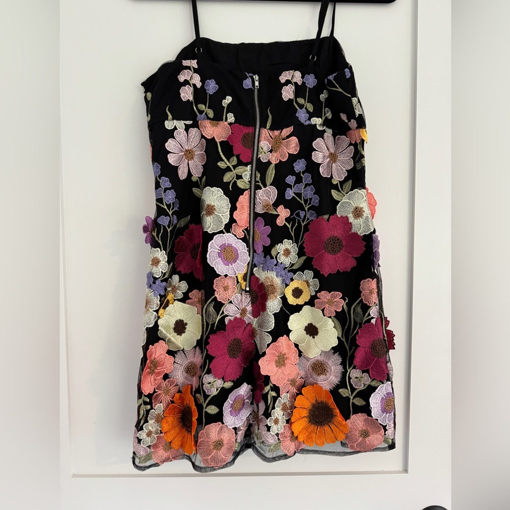 Storia 3D Floral Dress | Size: Large - Picture 6 of 7